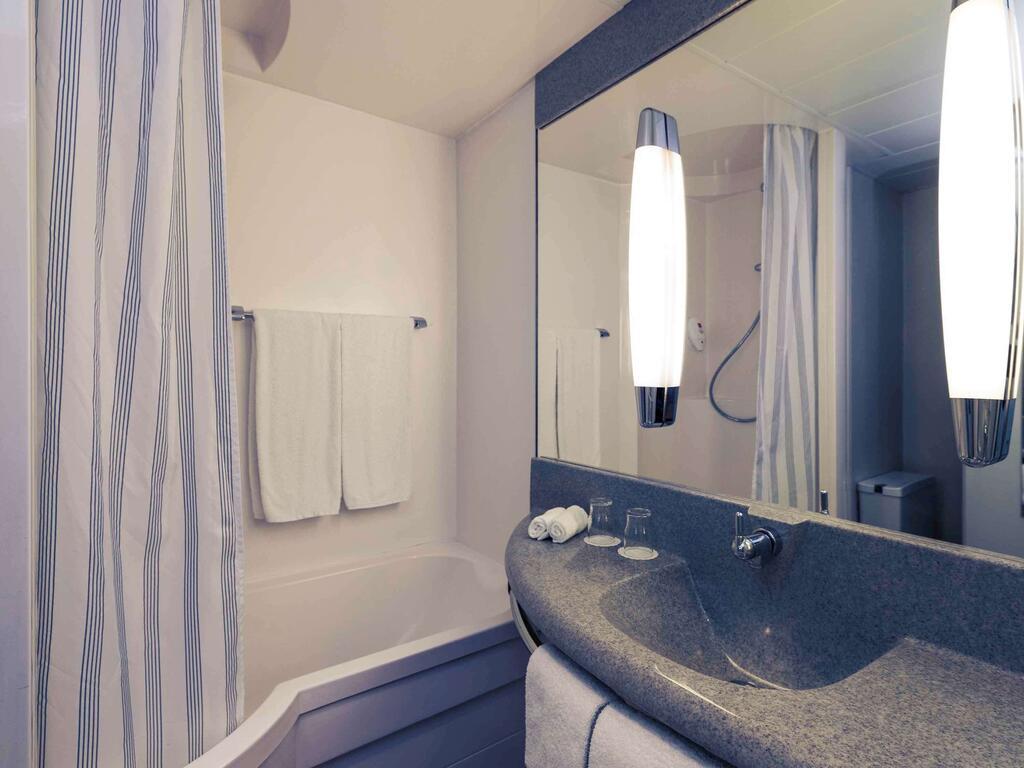 Mercure Hotel Düsseldorf Süd Zimmer foto